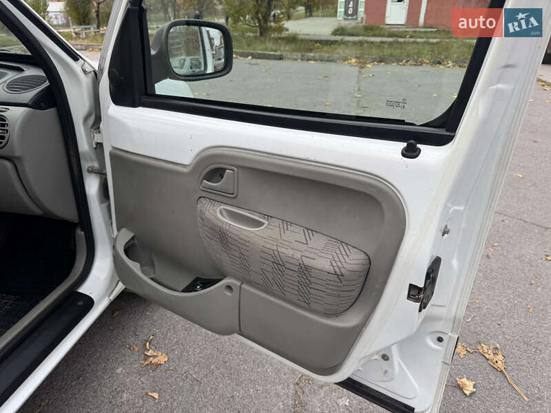 Минивэн Renault Kangoo 2006 в Звягеле фото 16 Минивэн Renault Kangoo 2006 в Звягеле