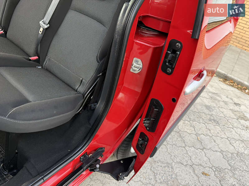 Мінівен Renault Kangoo 2014 в Дніпрі фото 117 Мінівен Renault Kangoo 2014 в Дніпрі