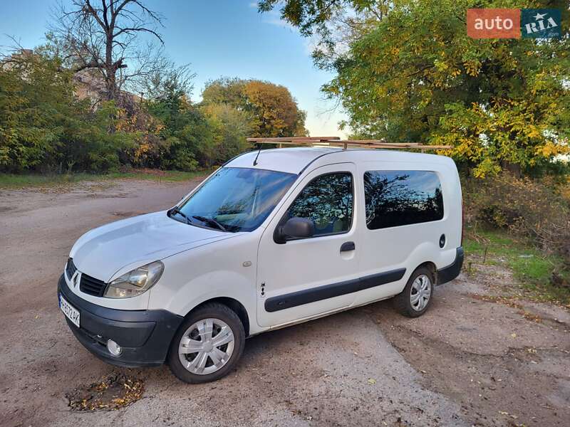 Минивэн Renault Kangoo 2008 в Измаиле