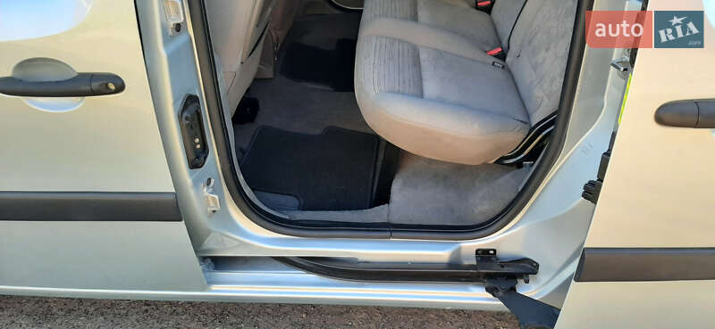 Мінівен Renault Kangoo 2009 в Чернігові фото 36 Мінівен Renault Kangoo 2009 в Чернігові