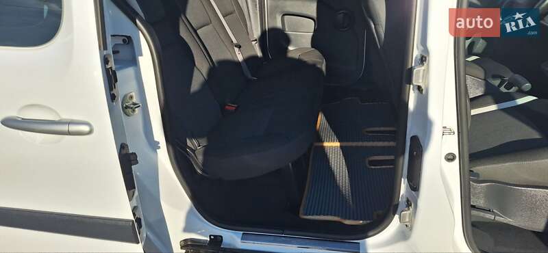 Мінівен Renault Kangoo 2014 в Новоархангельську фото 87 Мінівен Renault Kangoo 2014 в Новоархангельську