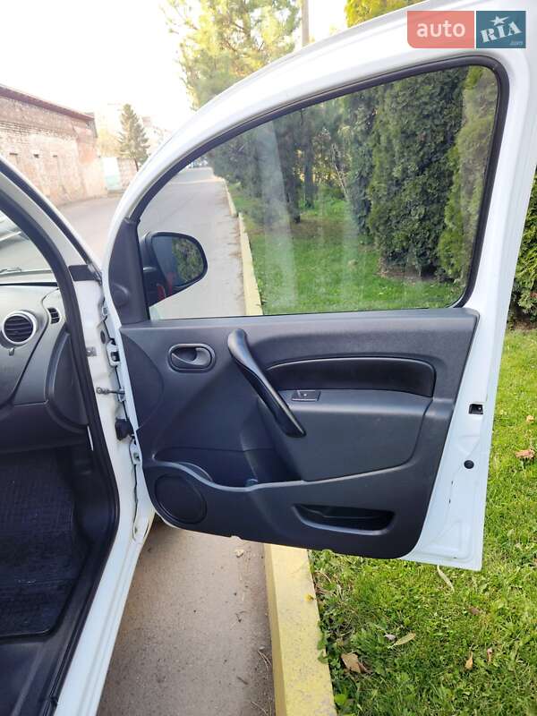 Мінівен Renault Kangoo 2013 в Хмельницькому