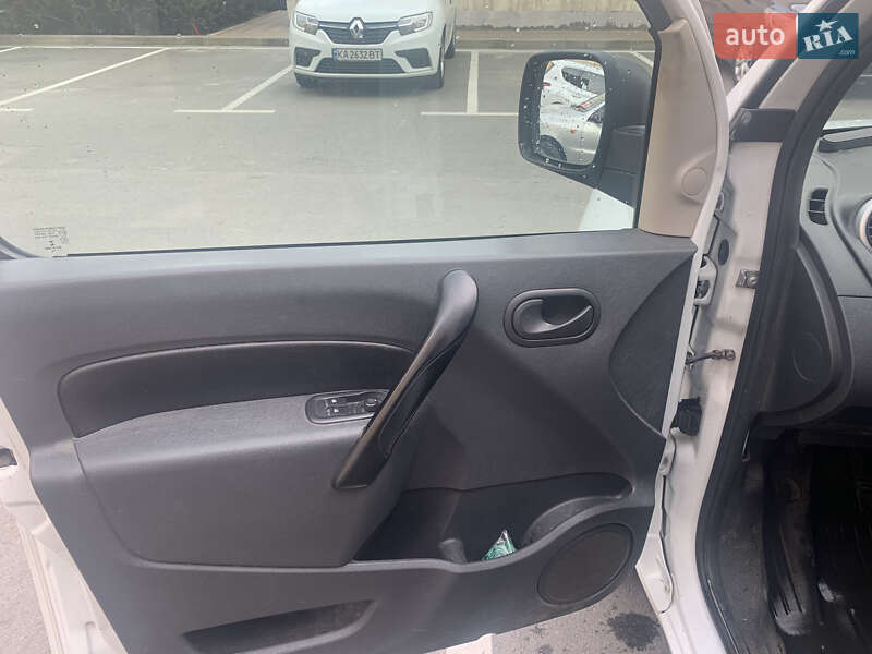 Грузовой фургон Renault Kangoo 2012 в Киеве