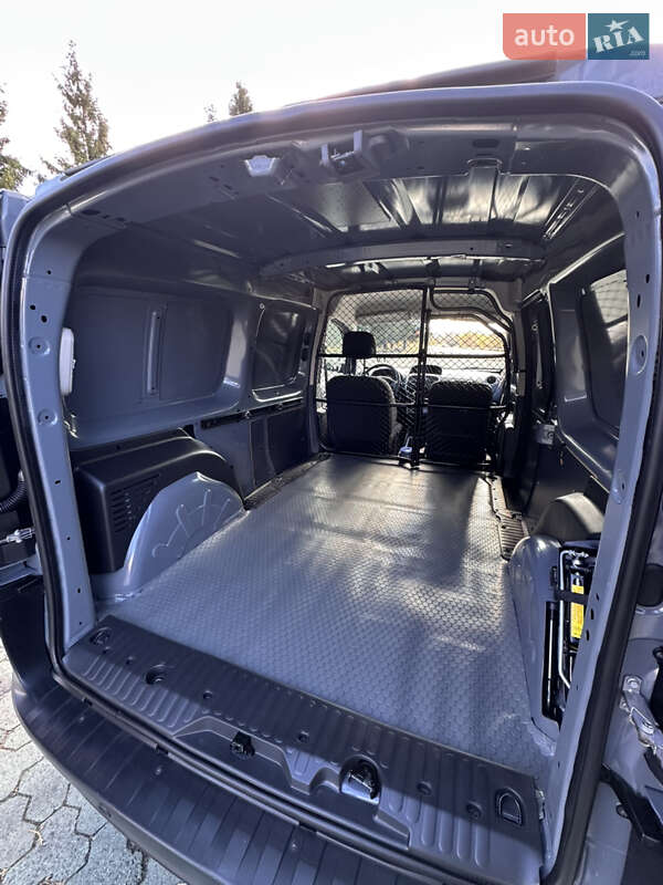 Вантажний фургон Renault Kangoo 2022 в Дубні фото 24 Вантажний фургон Renault Kangoo 2022 в Дубні