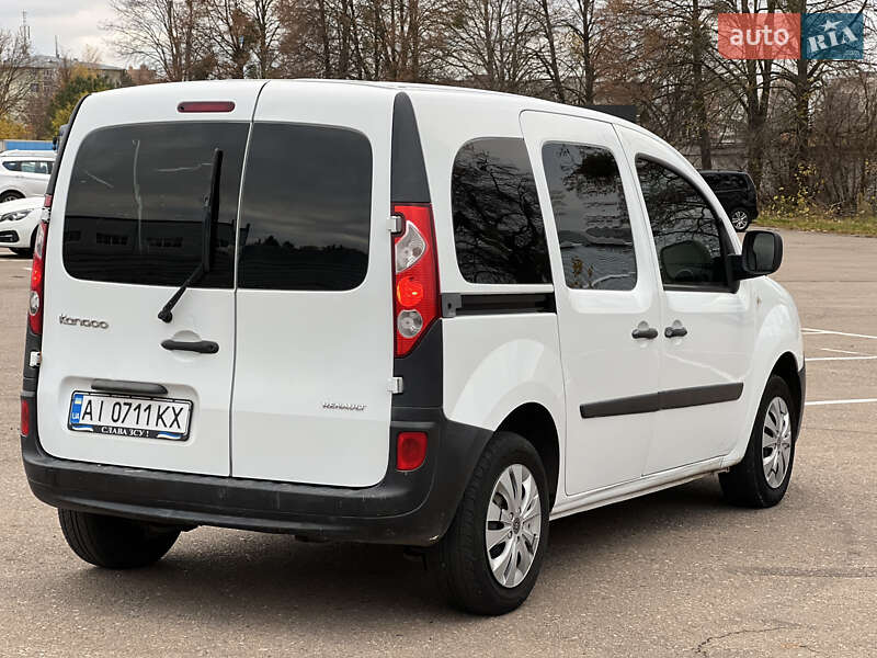 Минивэн Renault Kangoo 2011 в Ровно