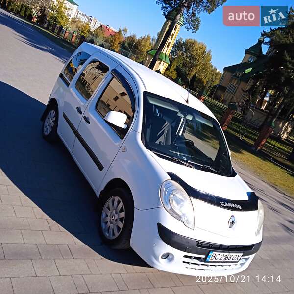 Мінівен Renault Kangoo 2012 в Новояворівську
