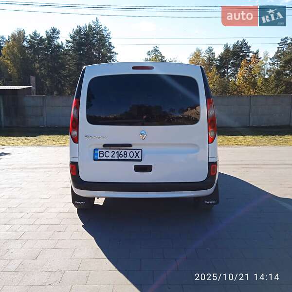 Мінівен Renault Kangoo 2012 в Новояворівську