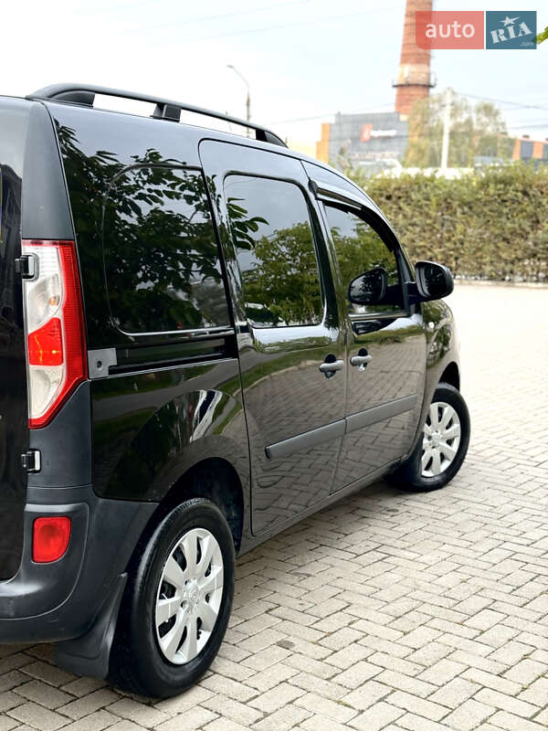 Грузовой фургон Renault Kangoo 2014 в Черновцах