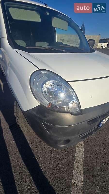 Вантажопасажирський фургон Renault Kangoo 2011 в Львові