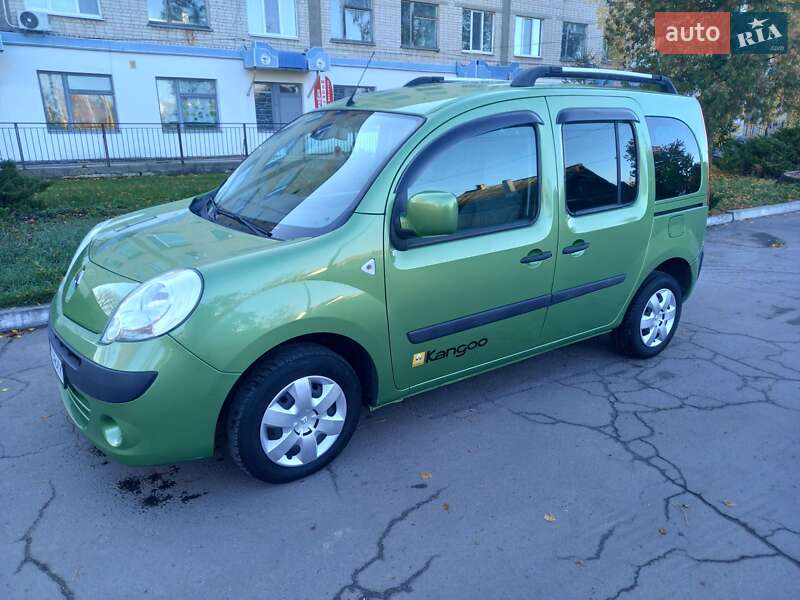 Минивэн Renault Kangoo 2008 в Ватутино фото 11 Минивэн Renault Kangoo 2008 в Ватутино