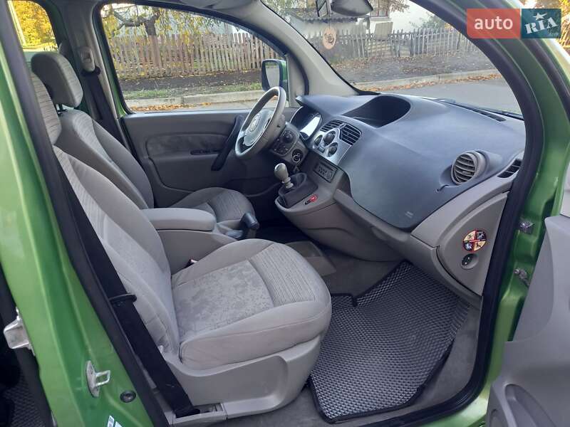 Минивэн Renault Kangoo 2008 в Ватутино фото 16 Минивэн Renault Kangoo 2008 в Ватутино