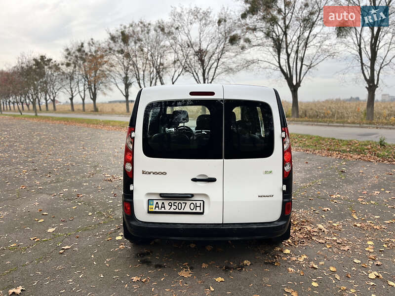 Минивэн Renault Kangoo 2011 в Владимире