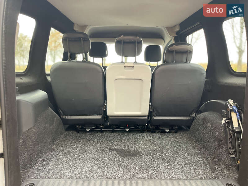 Минивэн Renault Kangoo 2011 в Владимире