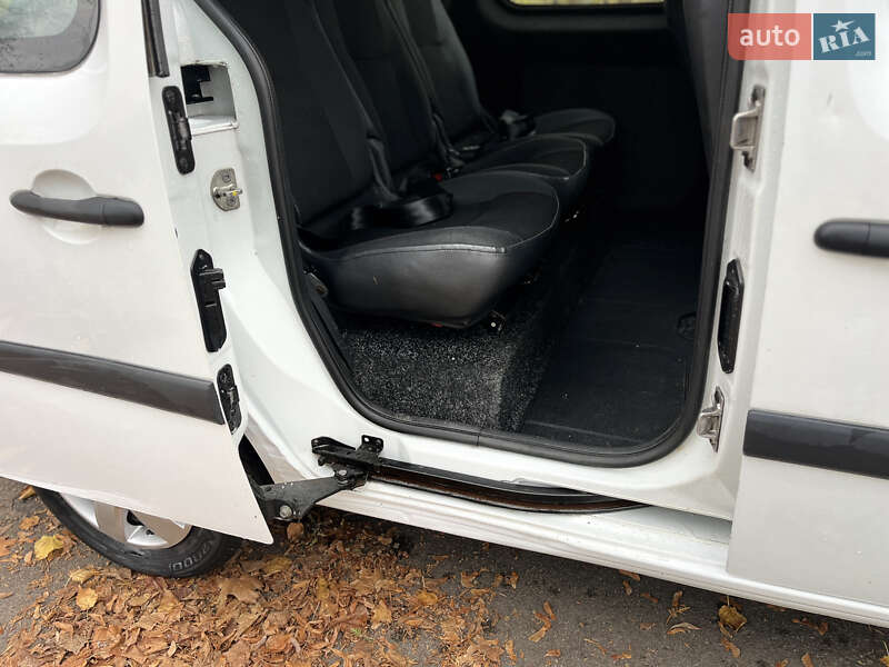 Минивэн Renault Kangoo 2011 в Владимире