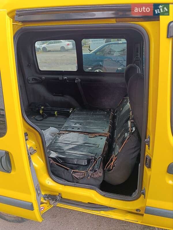 Мінівен Renault Kangoo 2000 в Вишневому фото 4 Мінівен Renault Kangoo 2000 в Вишневому