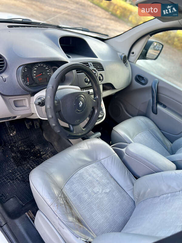 Минивэн Renault Kangoo 2008 в Хусте