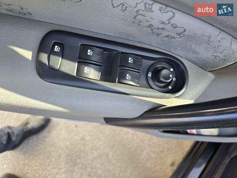 Минивэн Renault Kangoo 2009 в Полтаве