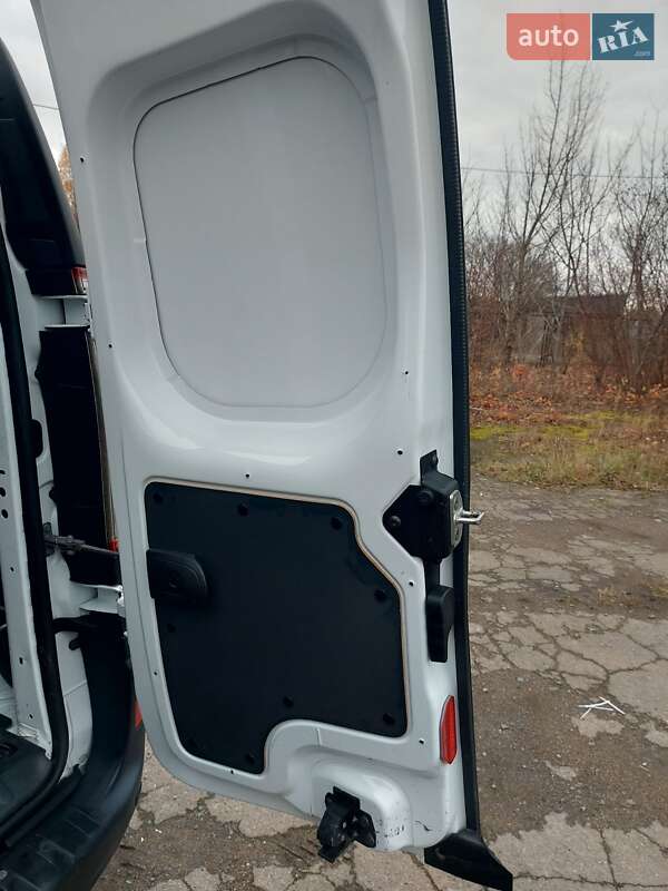Грузовой фургон Renault Kangoo 2020 в Млинове фото 23 Грузовой фургон Renault Kangoo 2020 в Млинове