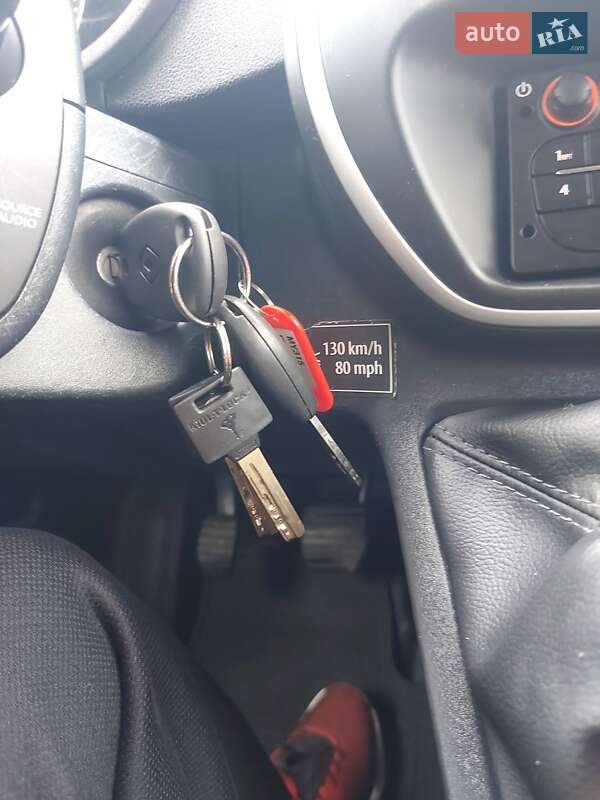 Грузовой фургон Renault Kangoo 2020 в Млинове фото 33 Грузовой фургон Renault Kangoo 2020 в Млинове