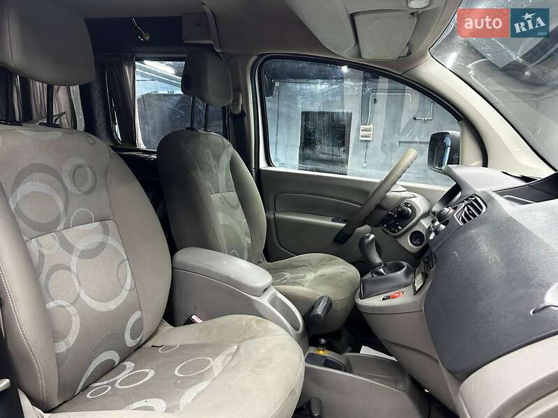 Минивэн Renault Kangoo 2010 в Черновцах