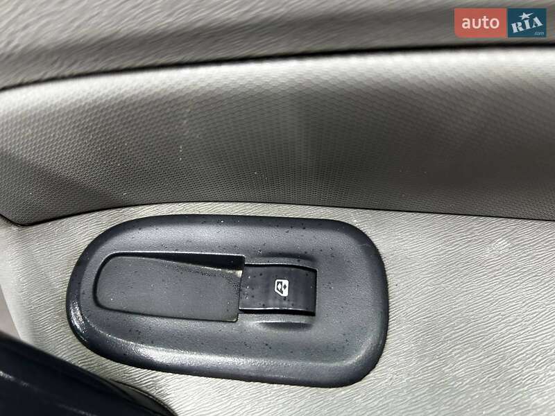 Минивэн Renault Kangoo 2010 в Черновцах