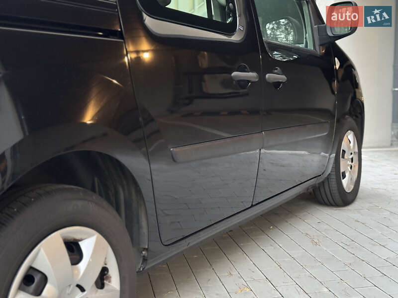 Мінівен Renault Kangoo 2008 в Києві фото 13 Мінівен Renault Kangoo 2008 в Києві