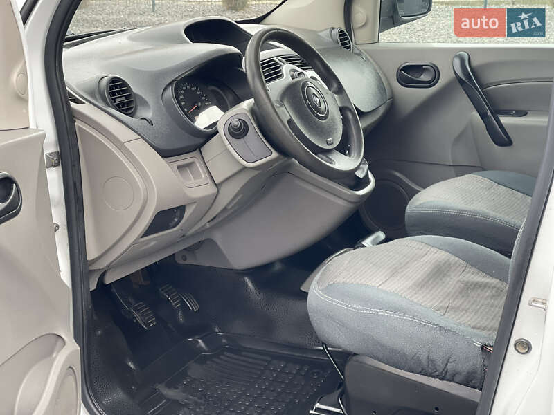 Минивэн Renault Kangoo 2009 в Черновцах