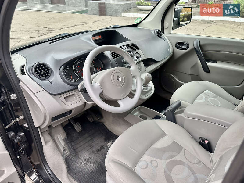 Мінівен Renault Kangoo 2009 в Кам'янському фото 23 Мінівен Renault Kangoo 2009 в Кам'янському