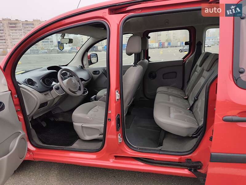 Мінівен Renault Kangoo 2010 в Києві