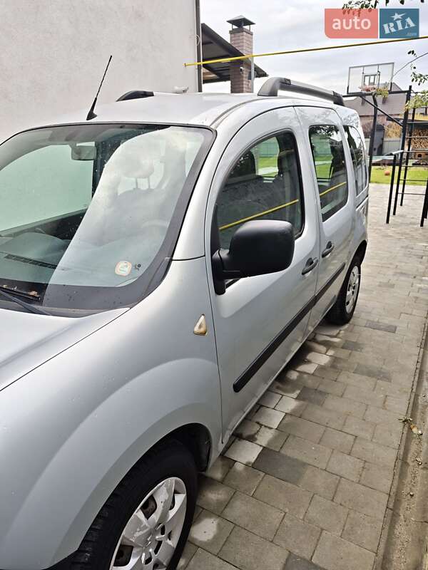 Минивэн Renault Kangoo 2009 в Ивано-Франковске