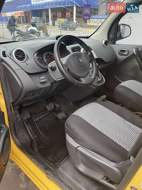 Минивэн Renault Kangoo 2013 в Сумах