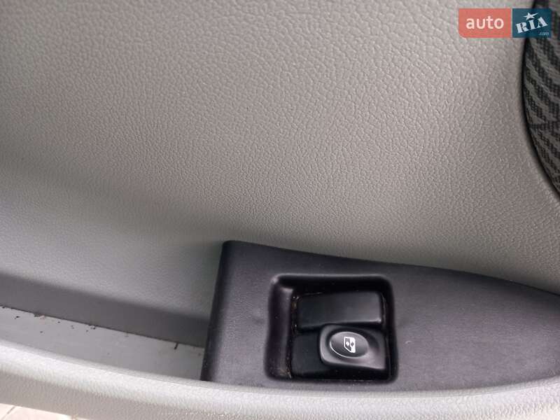 Минивэн Renault Kangoo 2002 в Городке фото 20 Минивэн Renault Kangoo 2002 в Городке