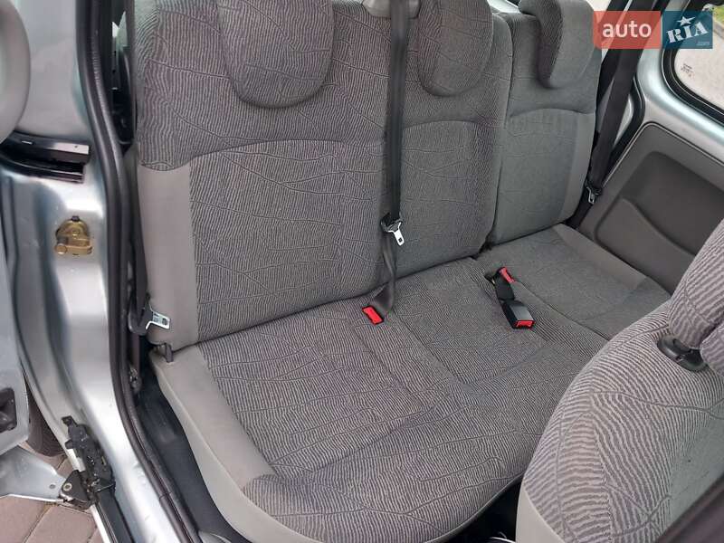 Минивэн Renault Kangoo 2002 в Городке фото 25 Минивэн Renault Kangoo 2002 в Городке