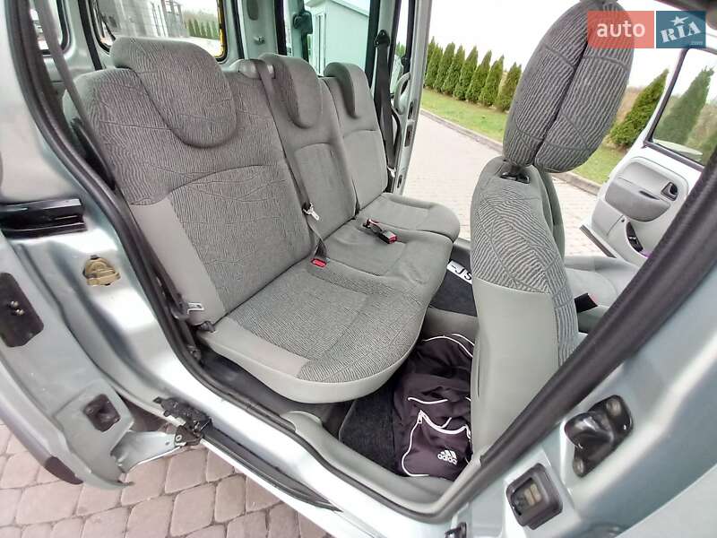 Минивэн Renault Kangoo 2002 в Городке фото 45 Минивэн Renault Kangoo 2002 в Городке
