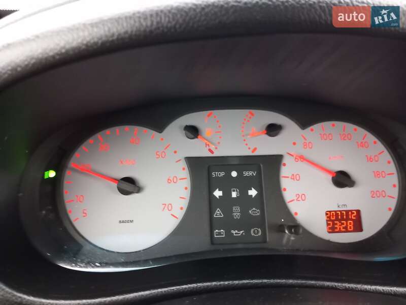 Минивэн Renault Kangoo 2002 в Городке фото 68 Минивэн Renault Kangoo 2002 в Городке