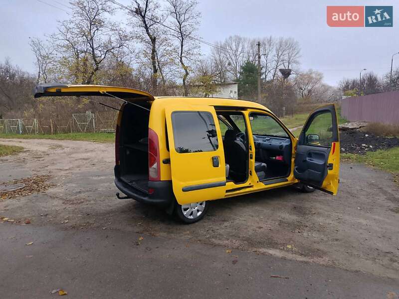 Мінівен Renault Kangoo 2001 в Києві