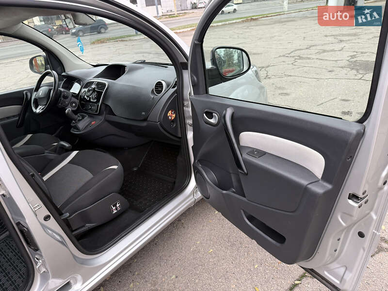 Мінівен Renault Kangoo 2016 в Дніпрі