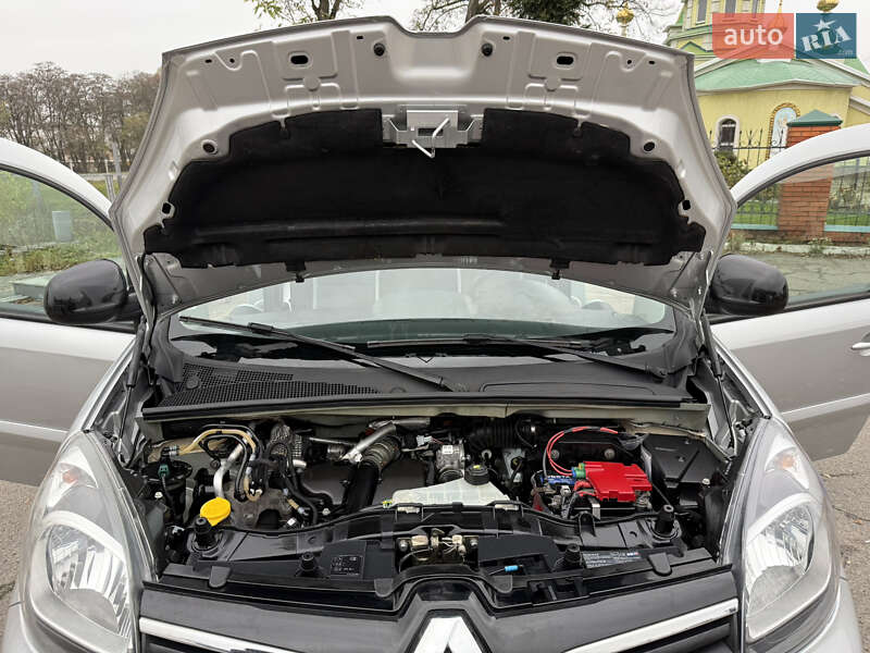 Мінівен Renault Kangoo 2016 в Дніпрі