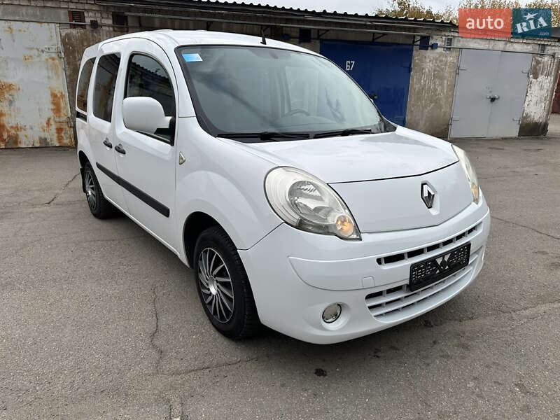 Мінівен Renault Kangoo 2010 в Жовтих Водах фото Мінівен Renault Kangoo 2010 в Жовтих Водах