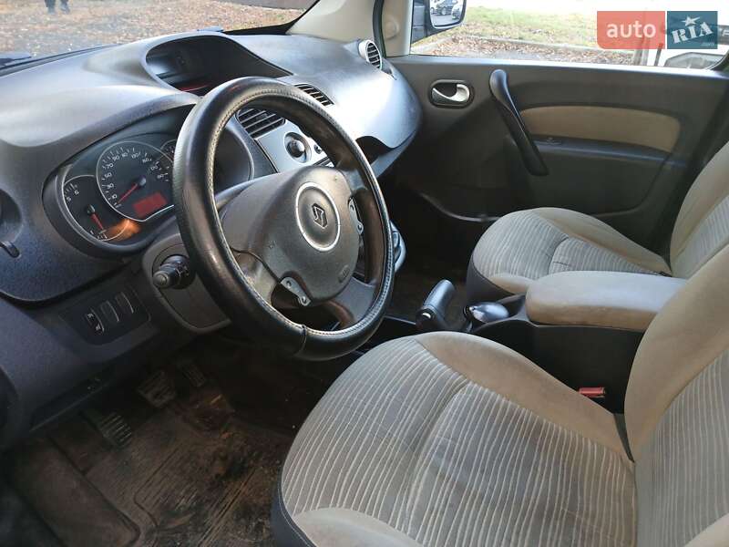 Мінівен Renault Kangoo 2011 в Львові