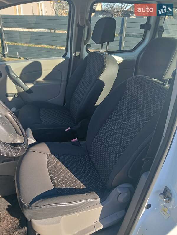Мінівен Renault Kangoo 2009 в Нововолинську фото 13 Мінівен Renault Kangoo 2009 в Нововолинську