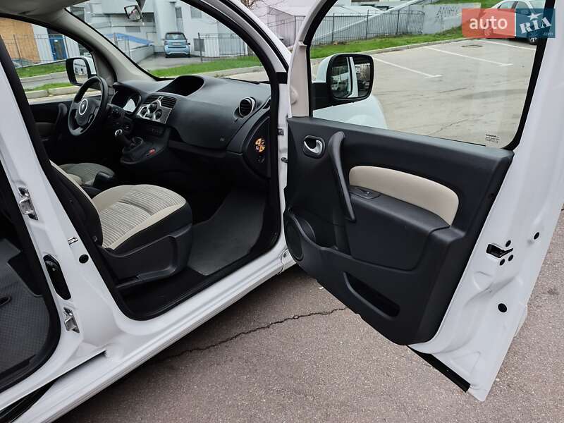Мінівен Renault Kangoo 2011 в Києві фото 38 Мінівен Renault Kangoo 2011 в Києві