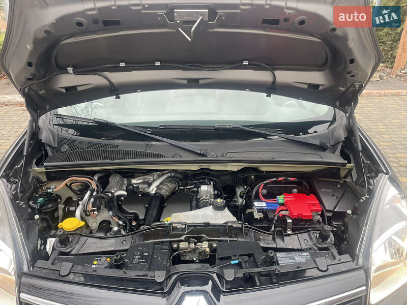 Минивэн Renault Kangoo 2014 в Луцке фото 40 Минивэн Renault Kangoo 2014 в Луцке