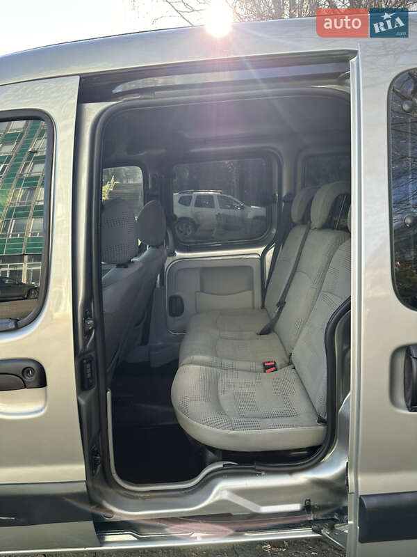 Мінівен Renault Kangoo 2004 в Чернівцях