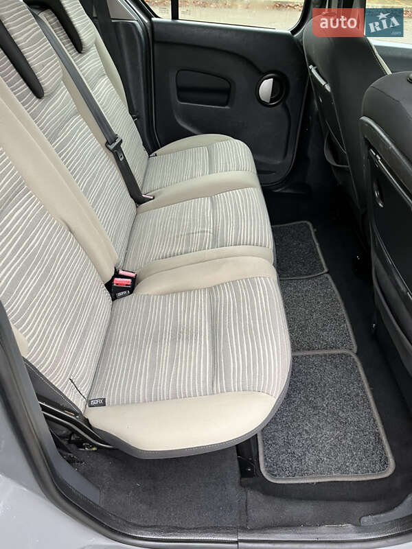 Минивэн Renault Kangoo 2012 в Луцке