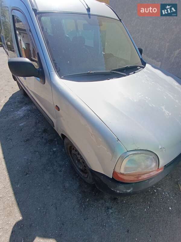 Минивэн Renault Kangoo 2002 в Звягеле