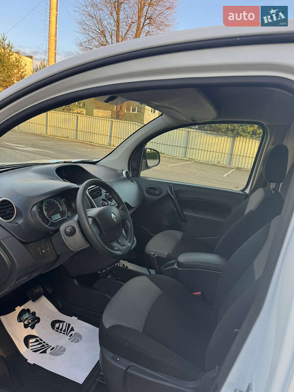 Грузовой фургон Renault Kangoo 2018 в Луцке