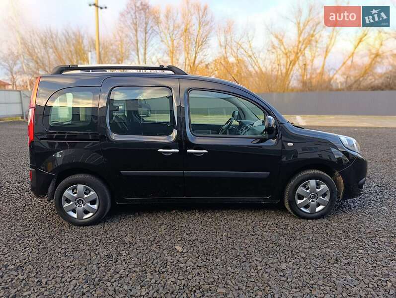 Вантажний фургон Renault Kangoo 2015 в Ковелі