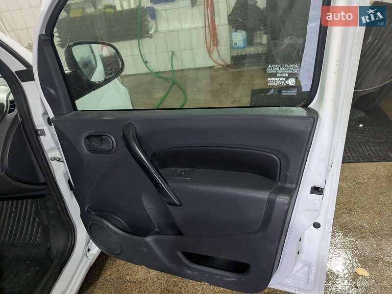 Грузовой фургон Renault Kangoo 2018 в Костополе фото 2 Грузовой фургон Renault Kangoo 2018 в Костополе