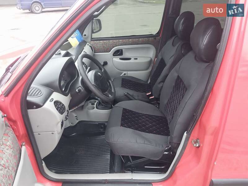 Мінівен Renault Kangoo 2004 в Миколаєві